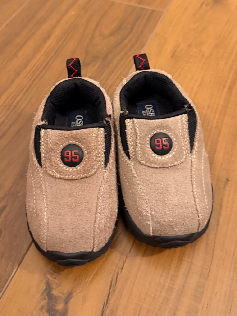 Oshkosh 95 Kids Beige Slip-On Sneakers